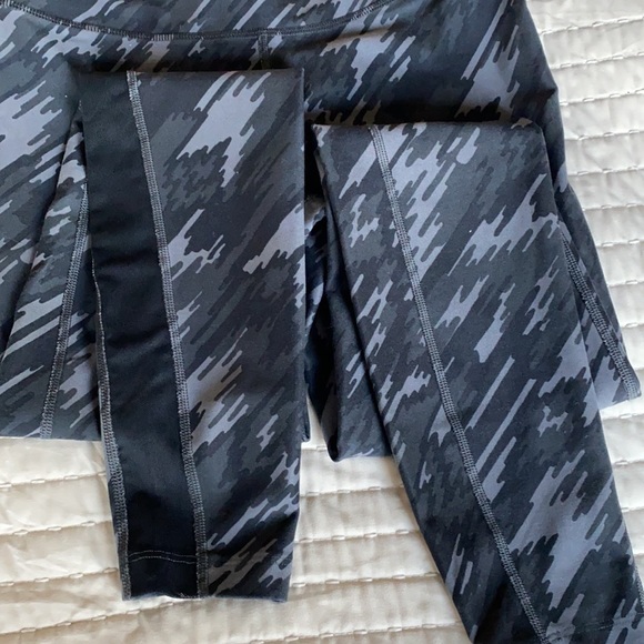 Nike drifit full length leggings - Picture 3 of 3